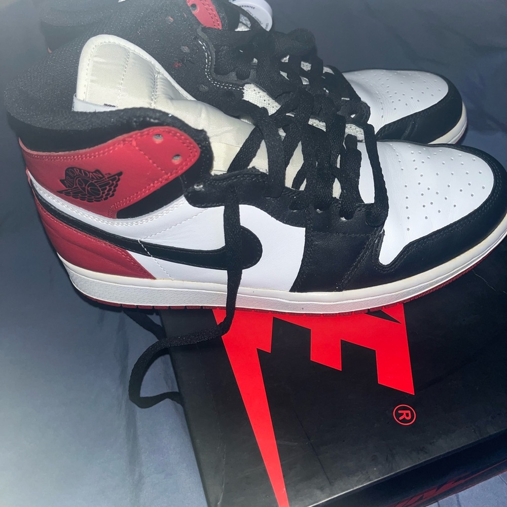 Nike Black and Red High-Top Sneakers